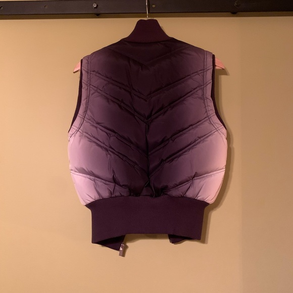 Bebe gray sport vest, size m - Picture 3 of 4